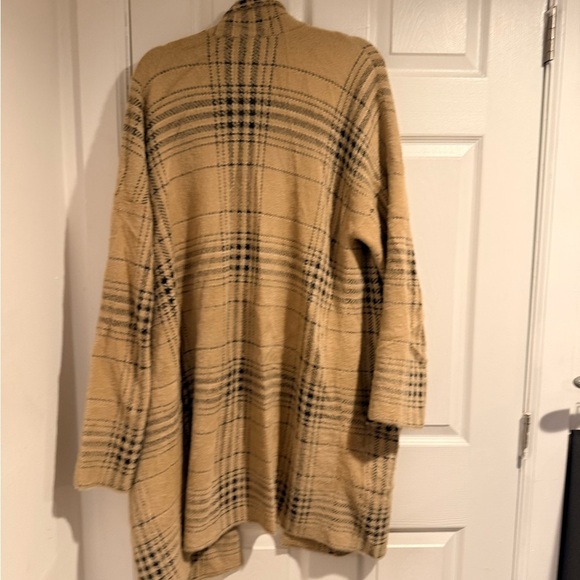 J. Jill Sweaters - J. Jill Cream and Black Cardigan